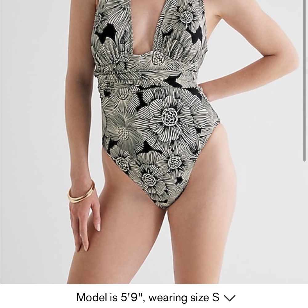 NWT Express Black and White Floral One-Piece Swimsuit - Picture 4 of 6